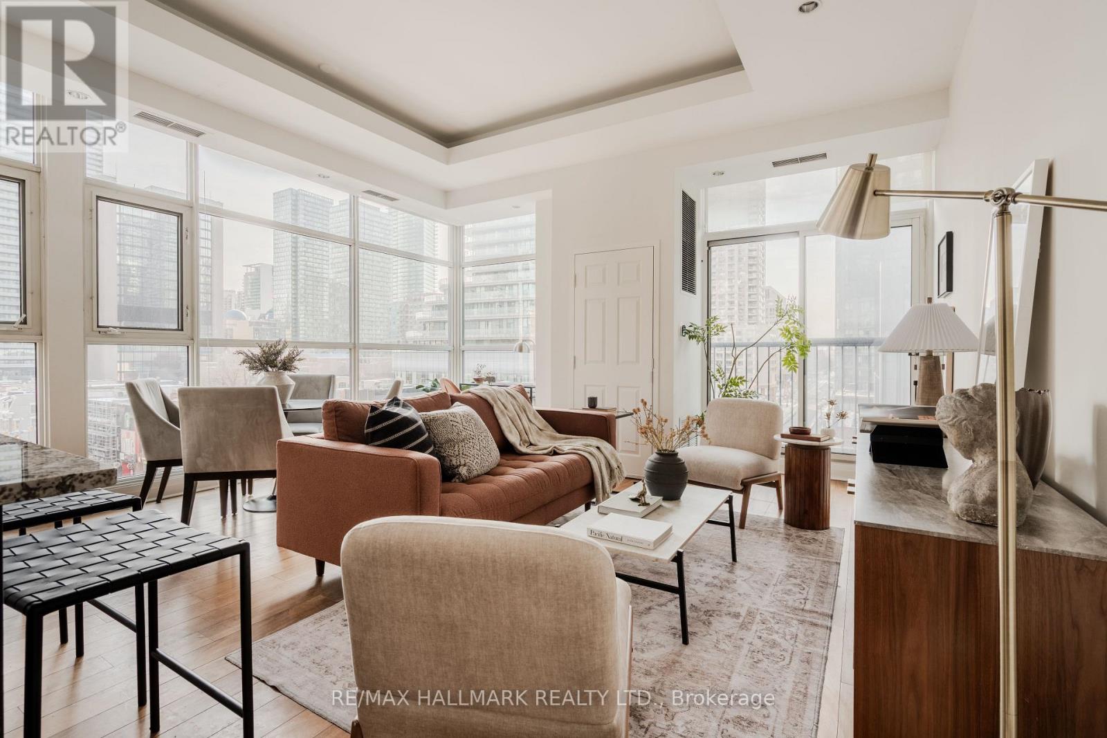 607 - 8 Wellesley Street E, Toronto, Ontario  M4Y 3B2 - Photo 5 - C12793444