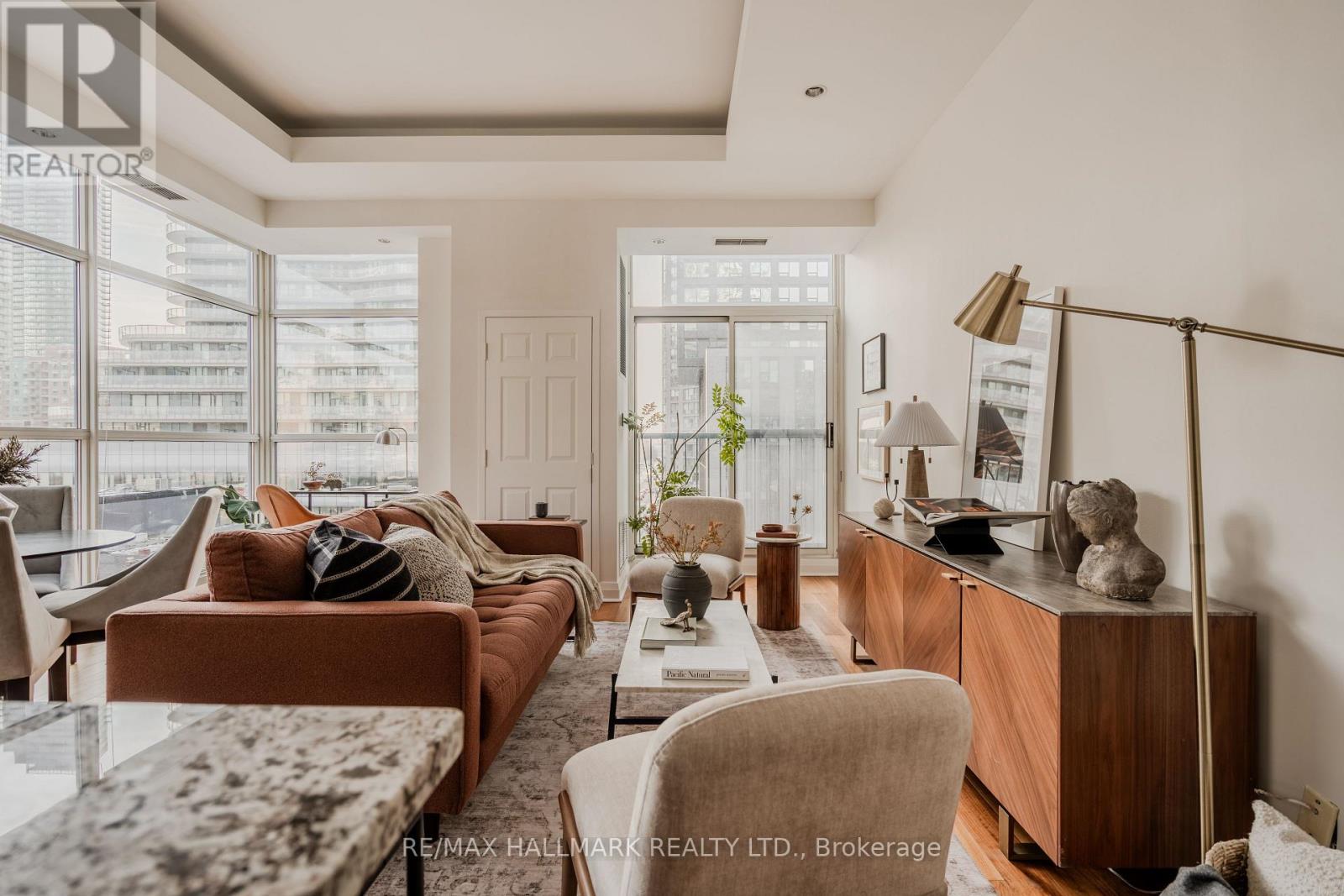 607 - 8 Wellesley Street E, Toronto, Ontario  M4Y 3B2 - Photo 6 - C12793444