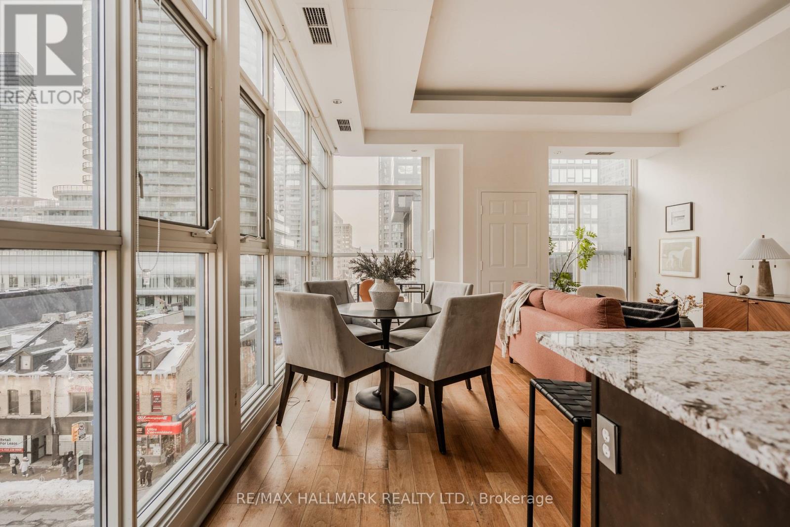 607 - 8 Wellesley Street E, Toronto, Ontario  M4Y 3B2 - Photo 7 - C12793444