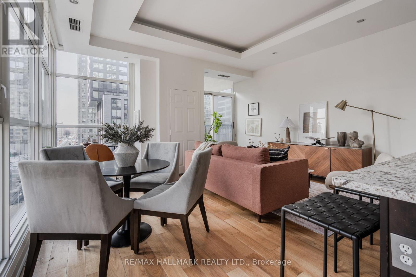 607 - 8 Wellesley Street E, Toronto, Ontario  M4Y 3B2 - Photo 8 - C12793444