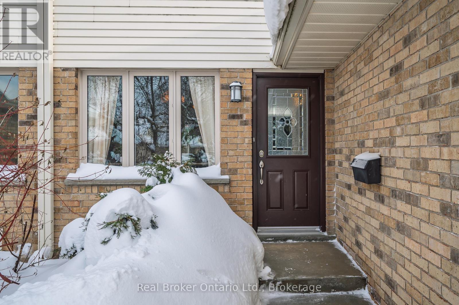 21 - 375 Kingscourt Drive, Waterloo, Ontario  N2K 3N7 - Photo 3 - X12784194