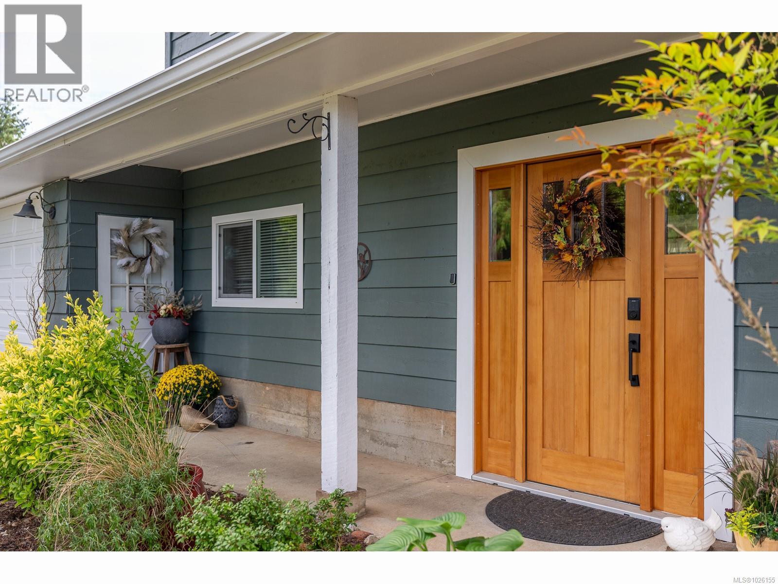 7485 Fernmar Rd, Lantzville, British Columbia