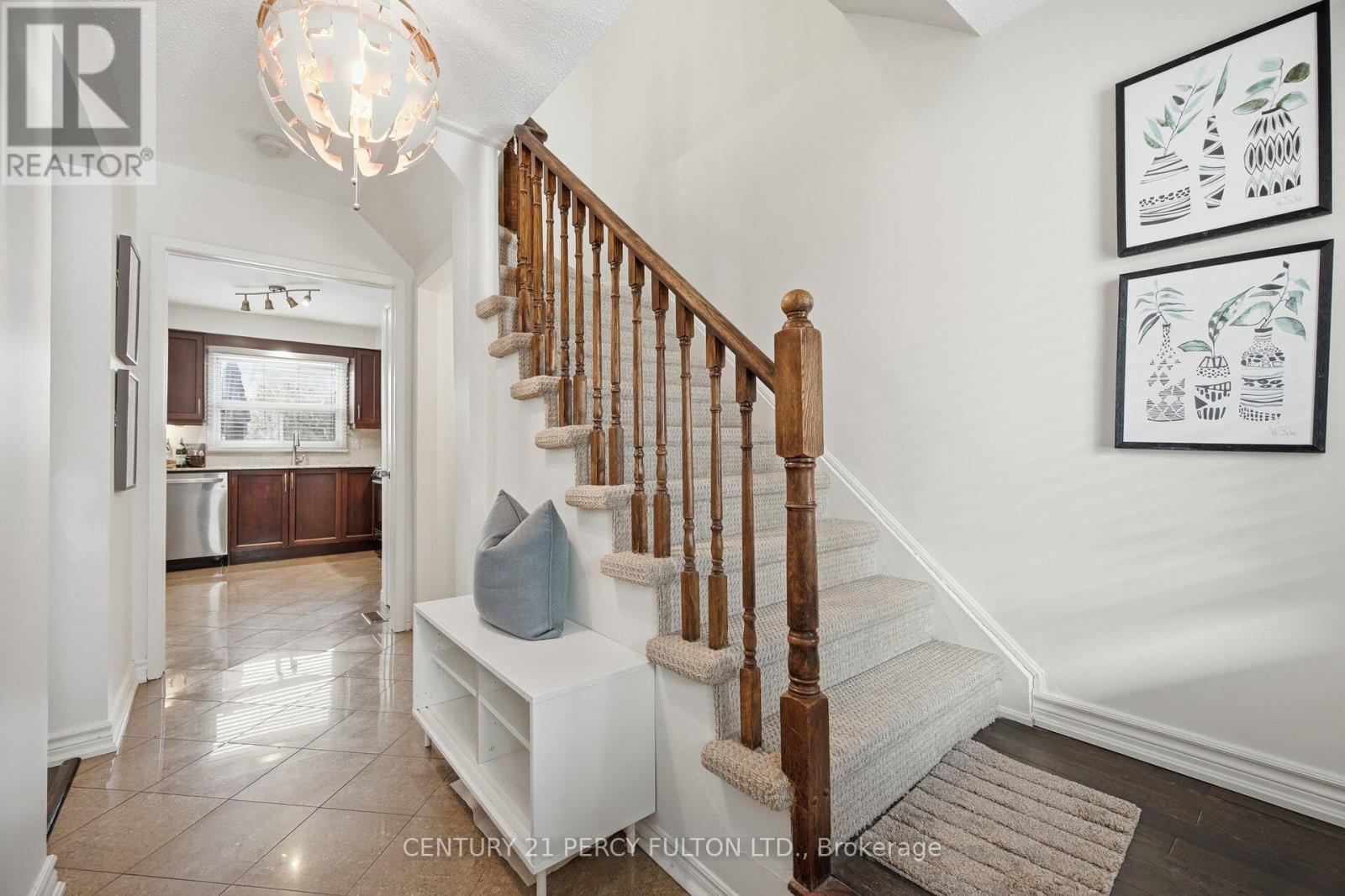 1302 Ferncliff Circle, Pickering, Ontario  L1X 1W7 - Photo 15 - E12793338