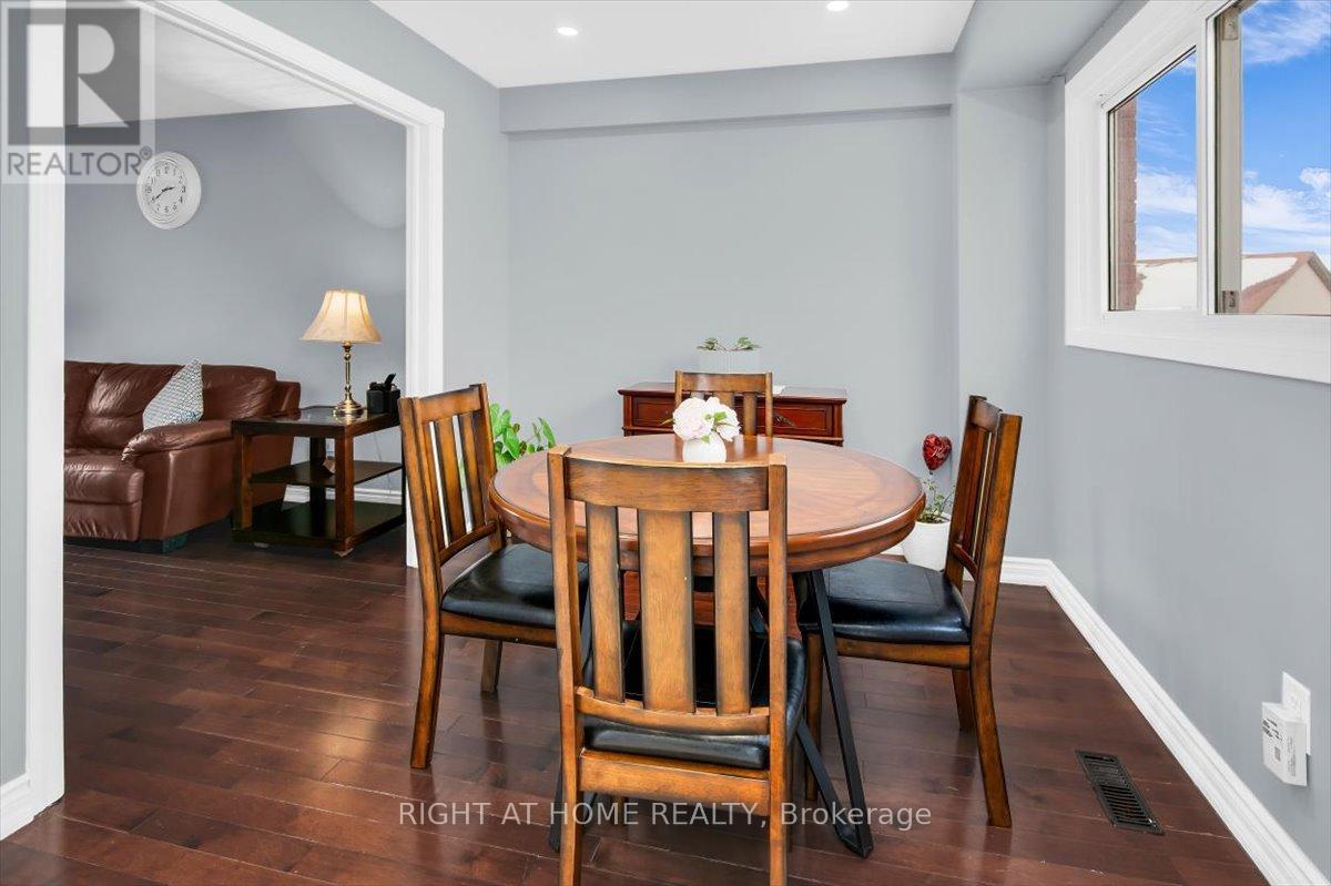 2297 Chapman Court, Pickering, Ontario  L1X 2E5 - Photo 11 - E12793394