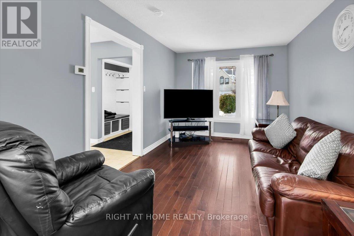 2297 Chapman Court, Pickering, Ontario  L1X 2E5 - Photo 9 - E12793394