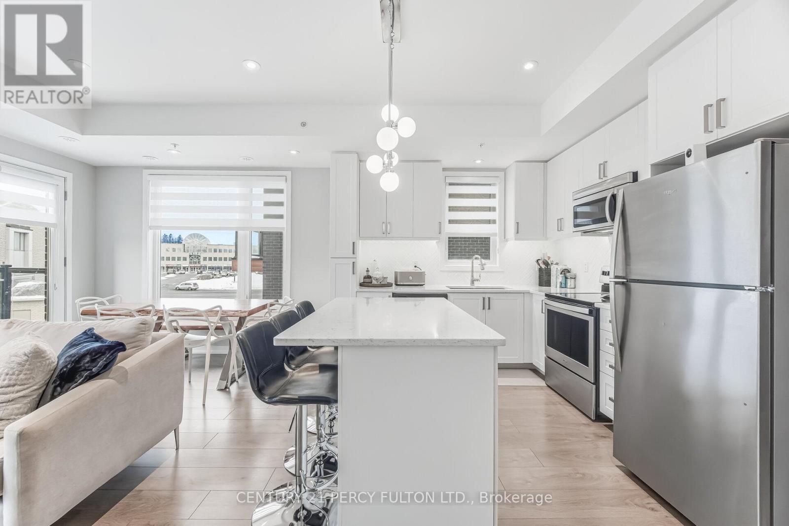 536 - 1555 Kingston Road, Pickering, Ontario  L1V 0E9 - Photo 3 - E12793400