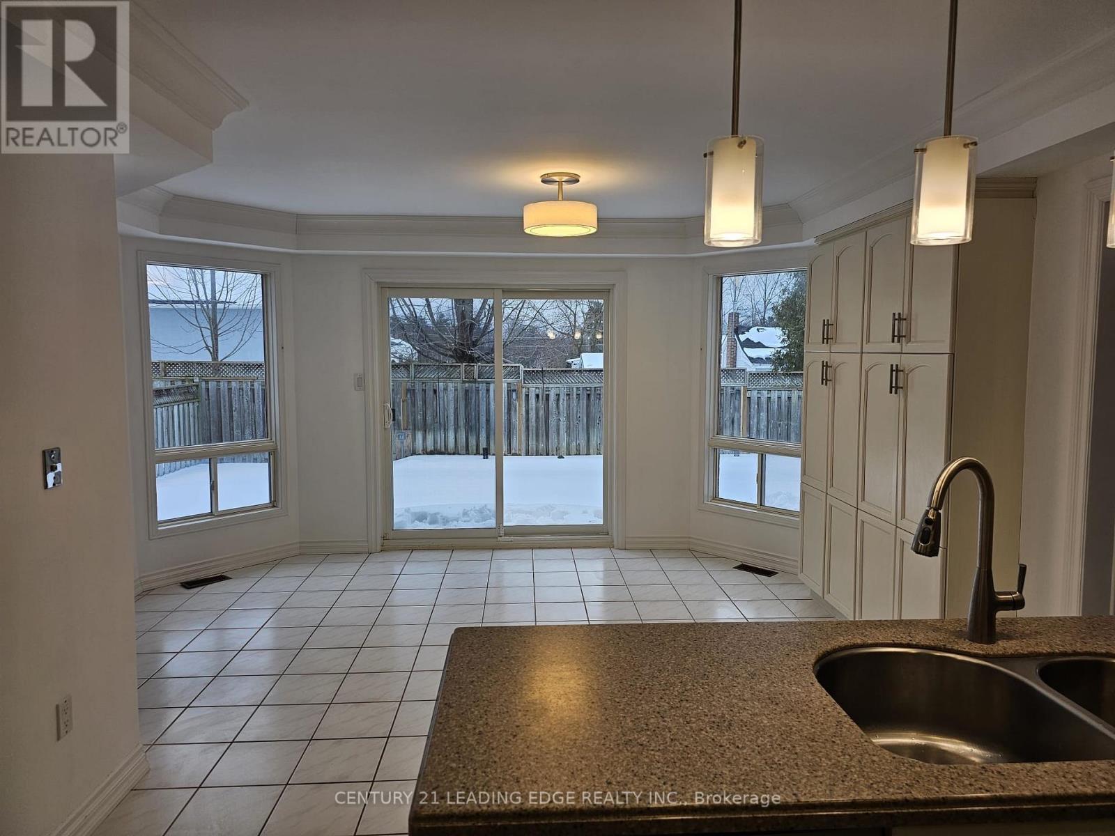 Main - 896 Darwin Drive, Pickering, Ontario  L1X 2P8 - Photo 5 - E12793442