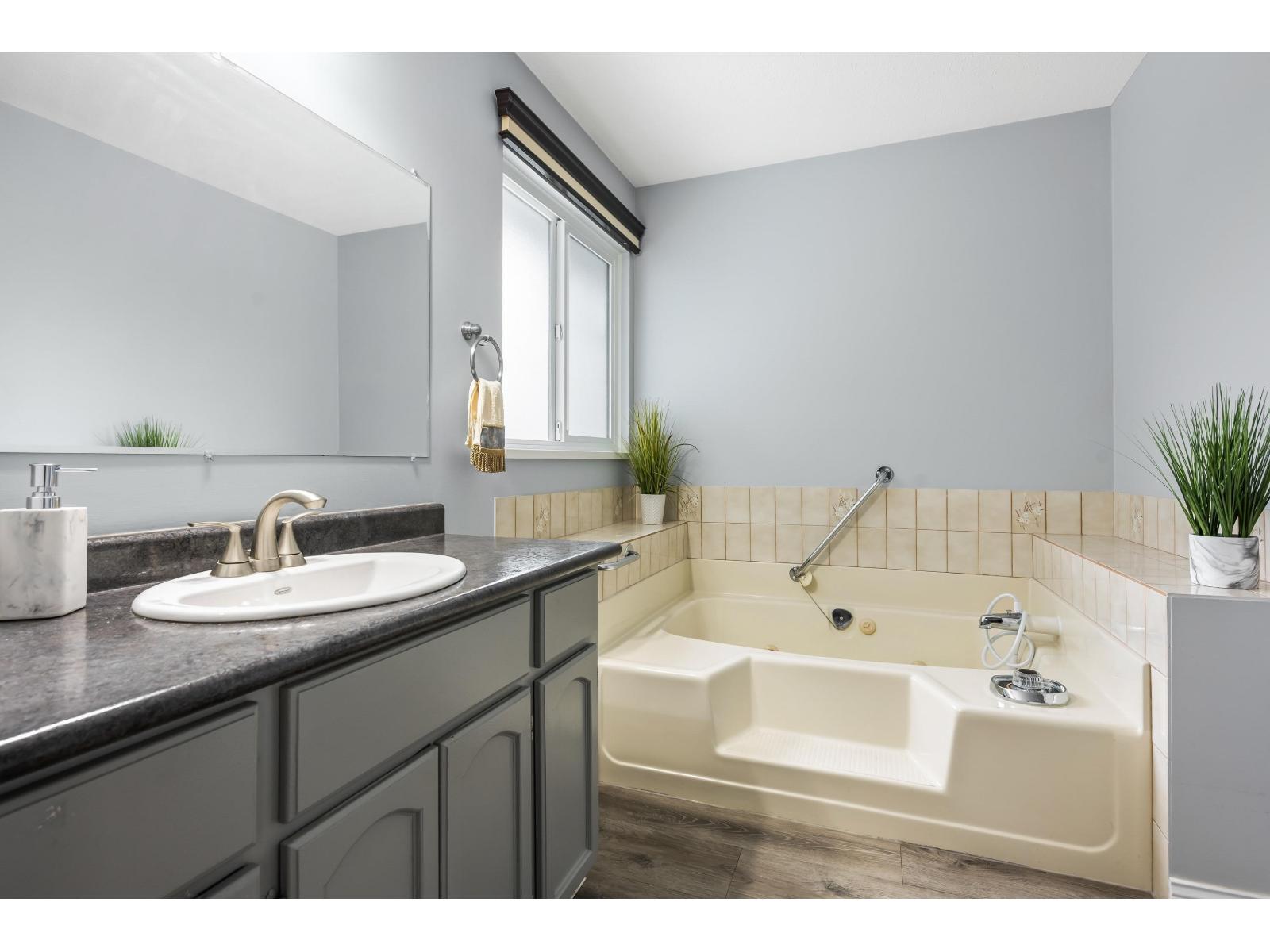 20 3292 Vernon Terrace, Abbotsford, British Columbia  V2S 6W7 - Photo 29 - R3089735