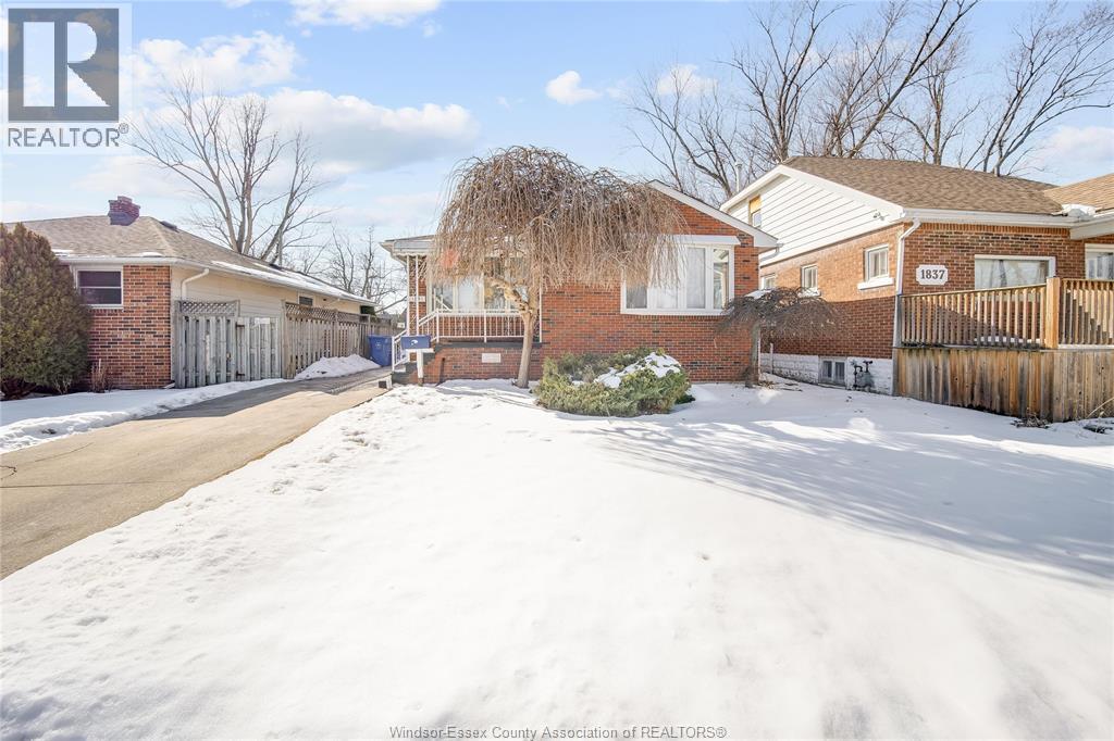 MLS# 26003193: 1841 ARTHUR, Windsor, Canada