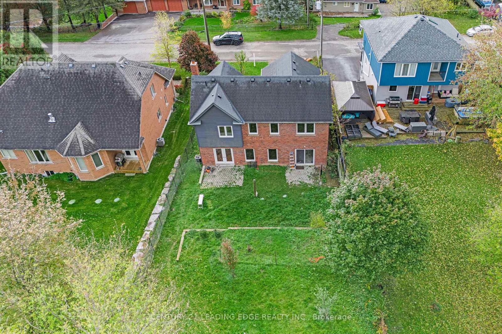 34 Mitchell Avenue, Whitchurch-Stouffville, Ontario  L4A 2X9 - Photo 44 - N12793314