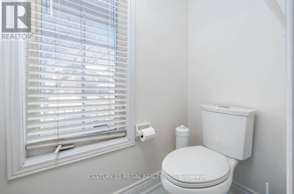 43 Waterton Crescent, Richmond Hill, Ontario  L4B 4L2 - Photo 10 - N12793316