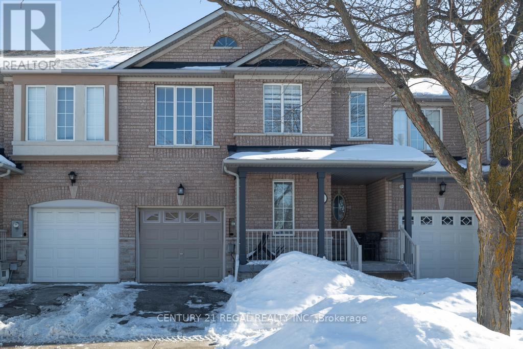 43 Waterton Crescent, Richmond Hill, Ontario  L4B 4L2 - Photo 2 - N12793316