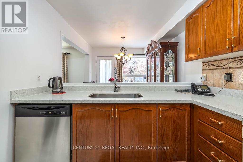 43 Waterton Crescent, Richmond Hill, Ontario  L4B 4L2 - Photo 21 - N12793316