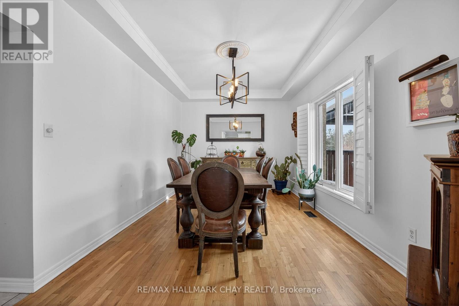 4 Arthur Evans Crescent, Bradford West Gwillimbury, Ontario  L3Z 2A5 - Photo 14 - N12793424