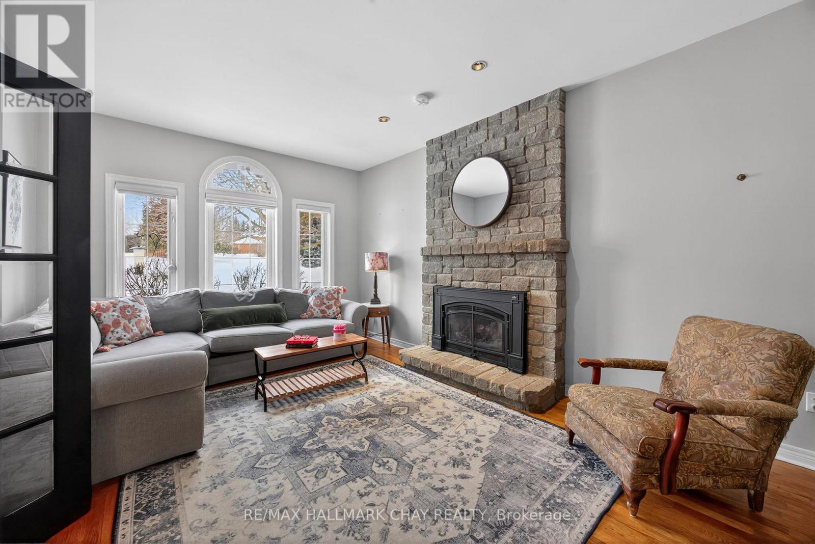 4 Arthur Evans Crescent, Bradford West Gwillimbury, Ontario  L3Z 2A5 - Photo 16 - N12793424