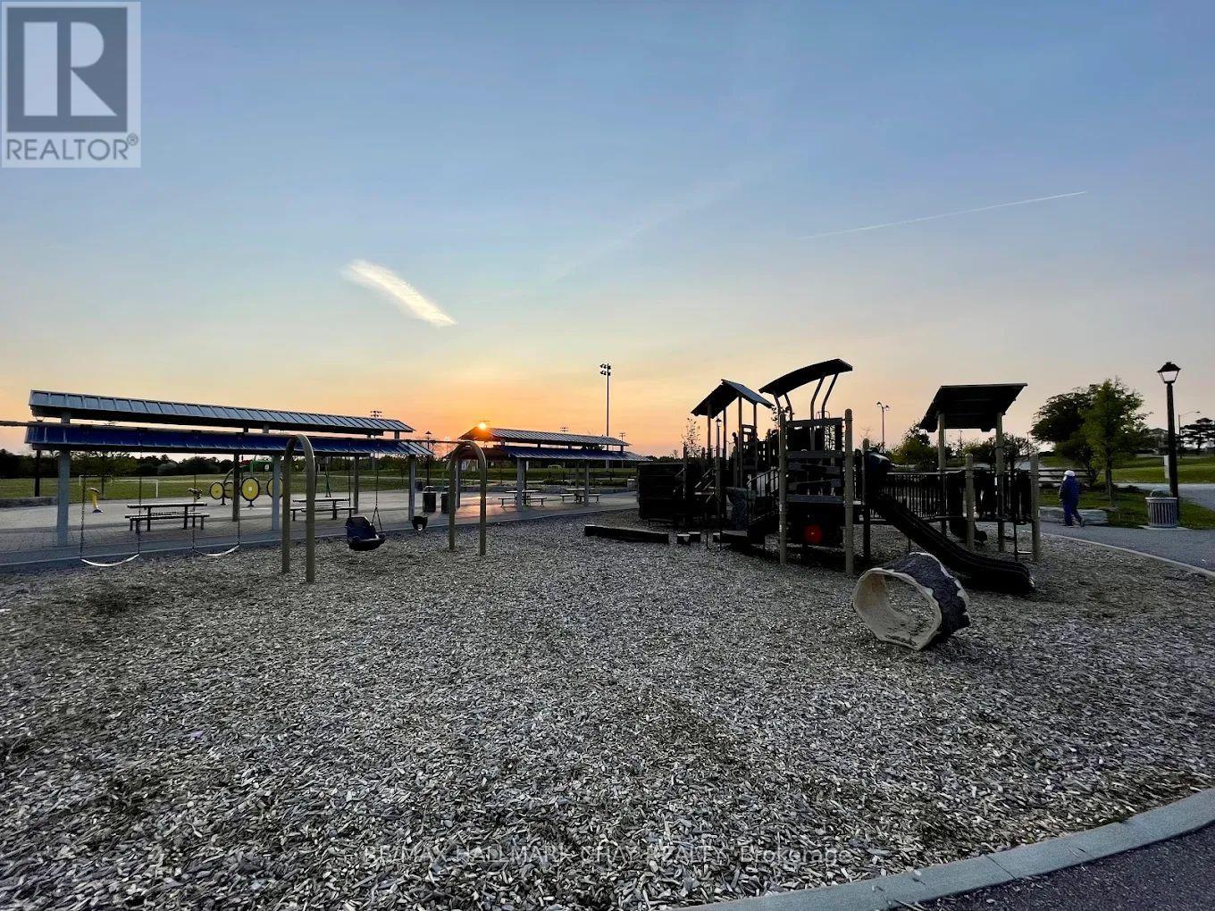 4 Arthur Evans Crescent, Bradford West Gwillimbury, Ontario  L3Z 2A5 - Photo 46 - N12793424