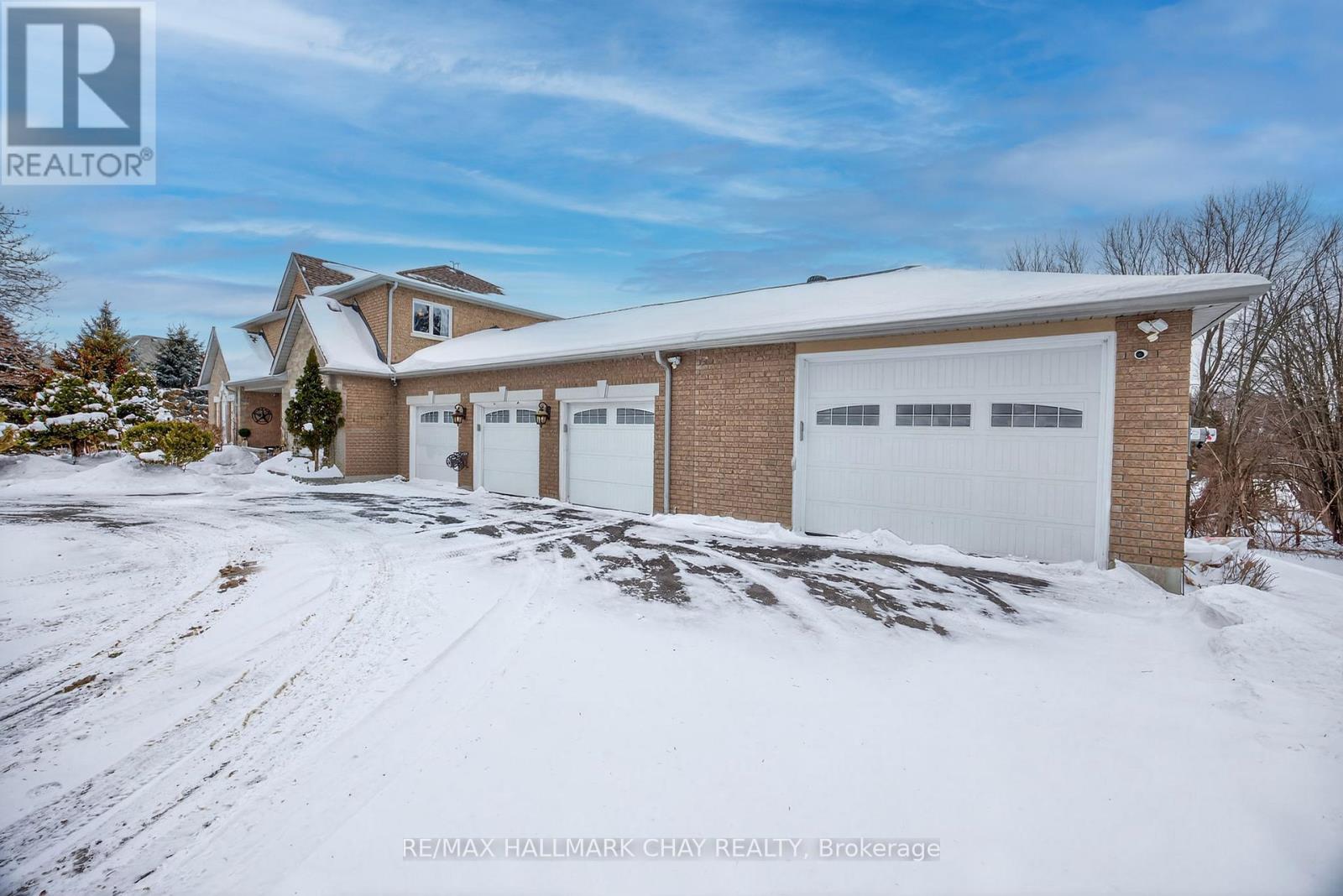 4 Arthur Evans Crescent, Bradford West Gwillimbury, Ontario  L3Z 2A5 - Photo 5 - N12793424