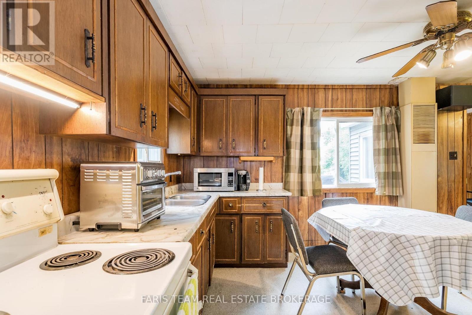 13 Arthur Street, Collingwood, Ontario  L9Y 3Z1 - Photo 10 - S12793436