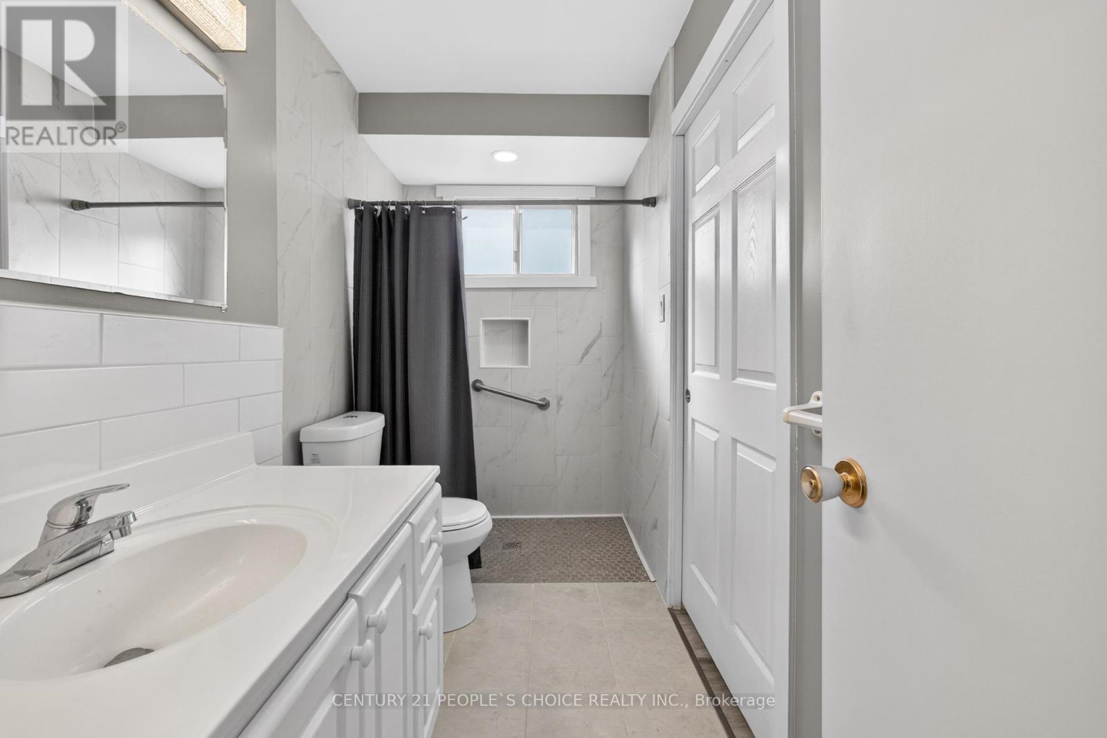 3404 Monica Drive, Mississauga, Ontario  L4T 3E7 - Photo 34 - W12721444