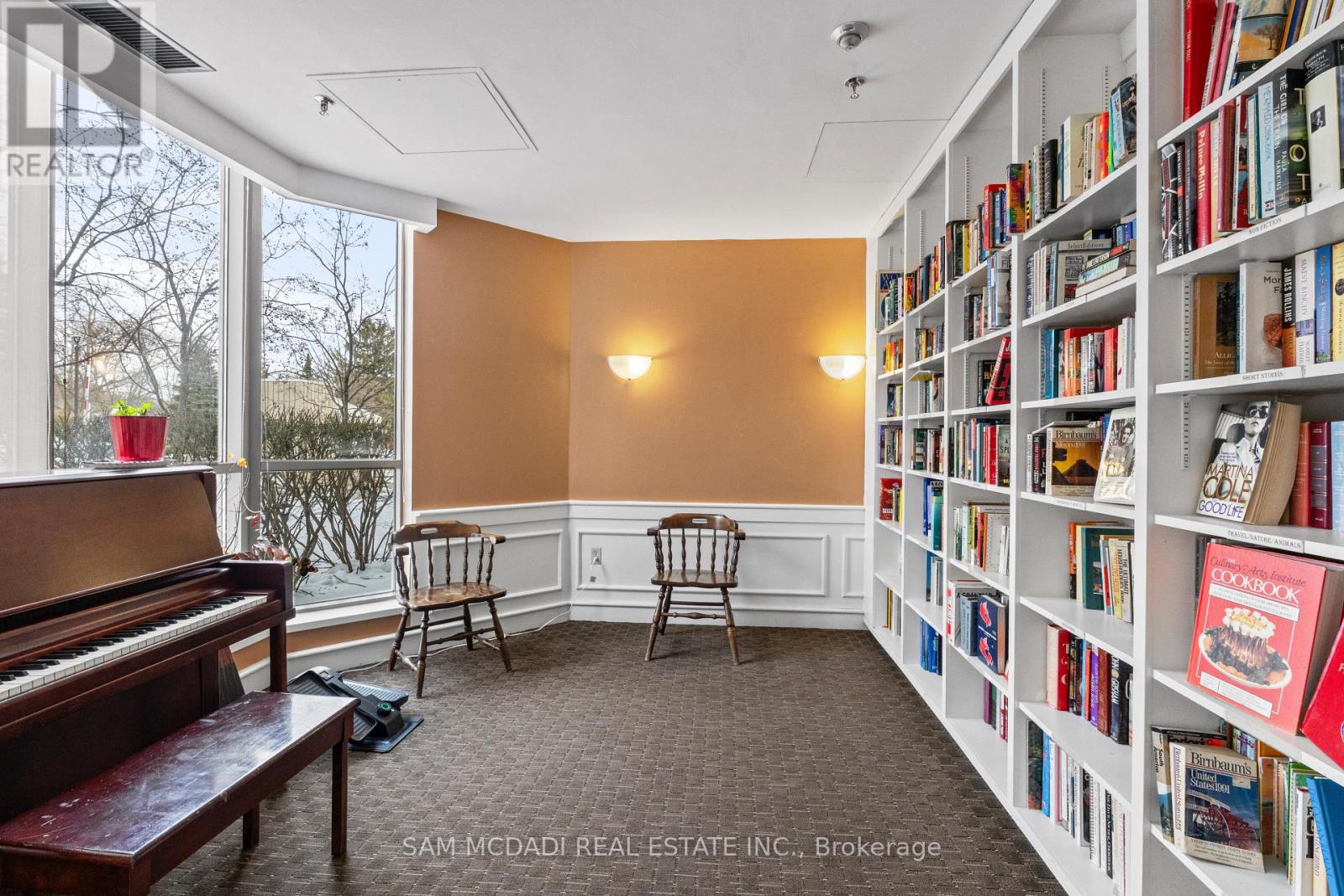 1105 - 75 King Street E, Mississauga, Ontario  L5A 4G5 - Photo 32 - W12792384