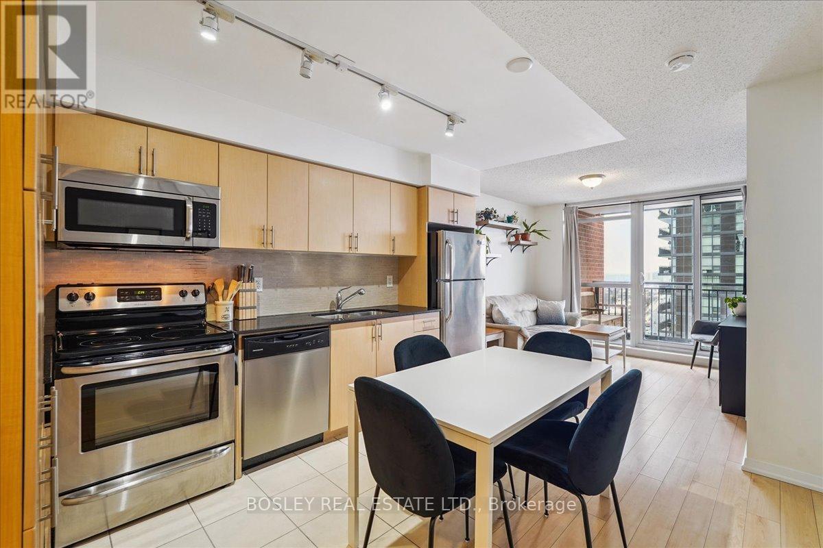 1419 - 800 Lawrence Avenue W, Toronto, Ontario  M6A 0B1 - Photo 3 - W12792862