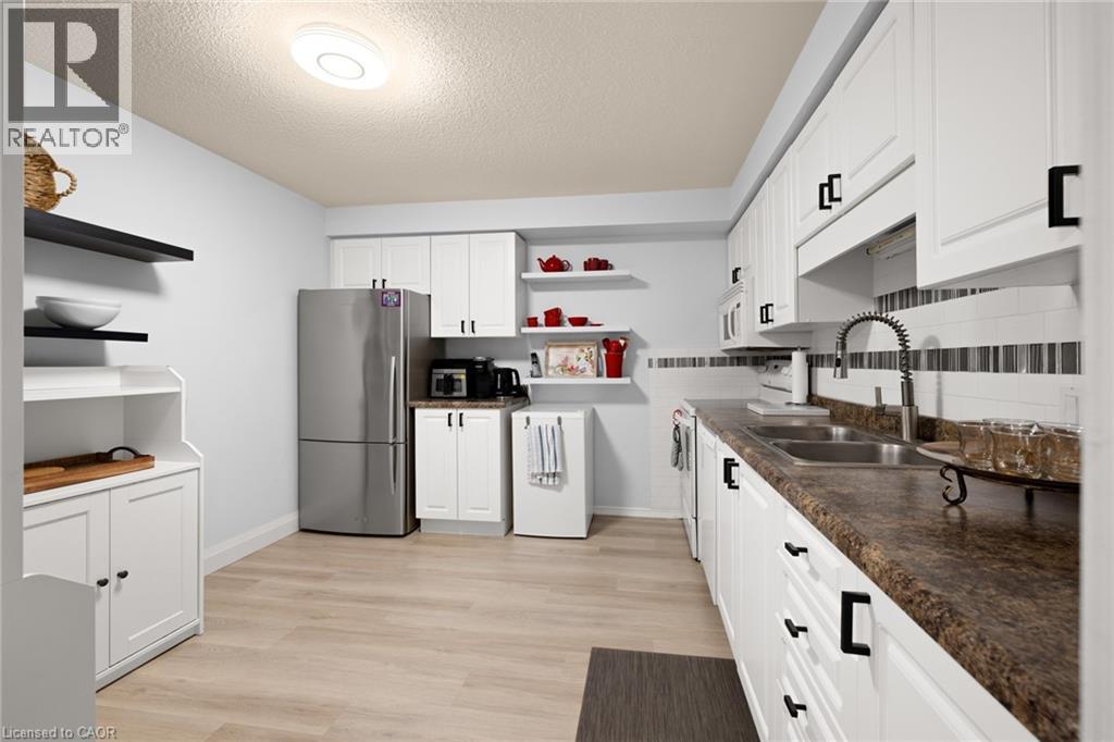 35 Green Valley Drive Unit# 204, Kitchener, Ontario  N2P 2A5 - Photo 5 - 40805520