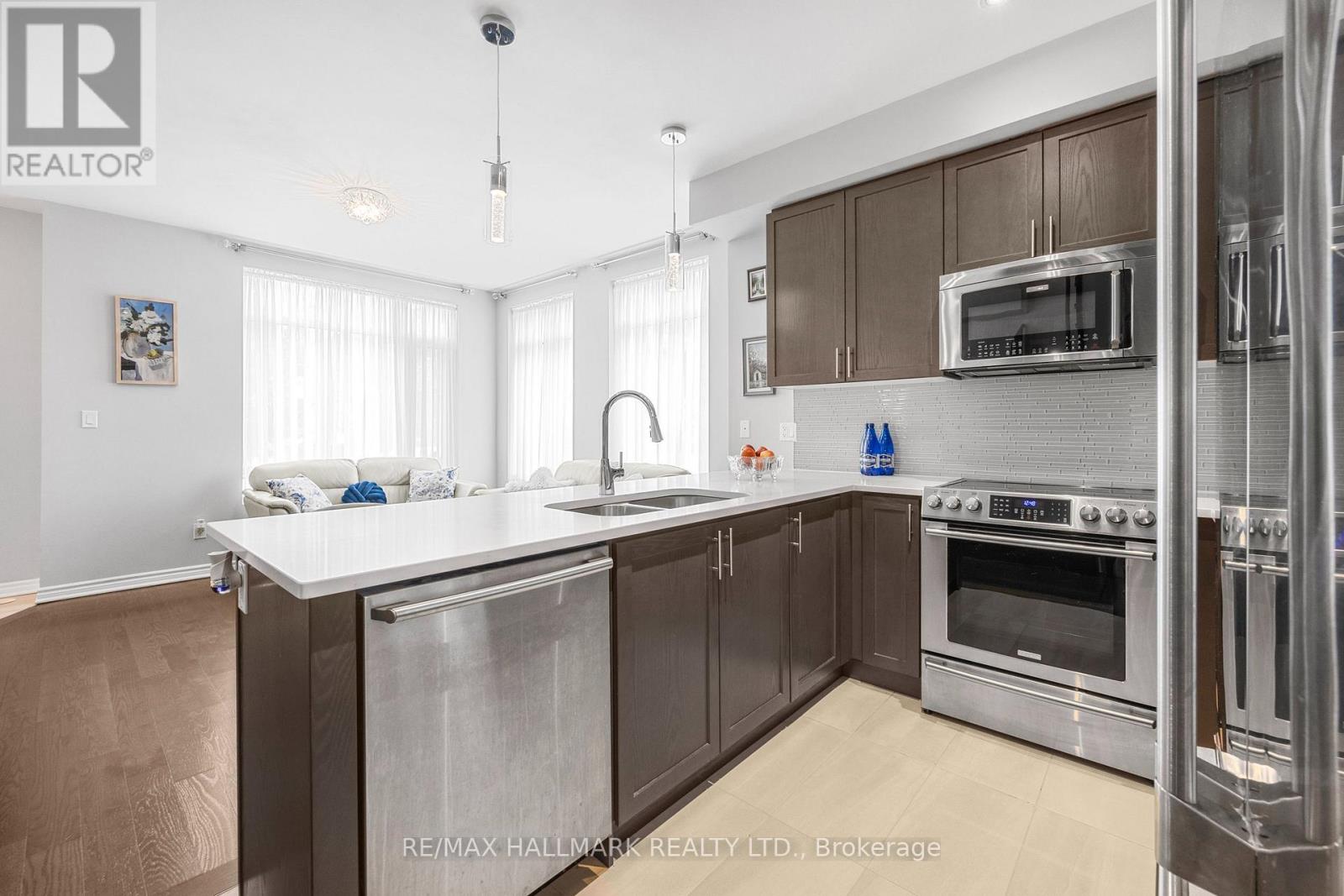 44 - 26 Applewood Lane, Toronto, Ontario  M9C 0C1 - Photo 12 - W12793304