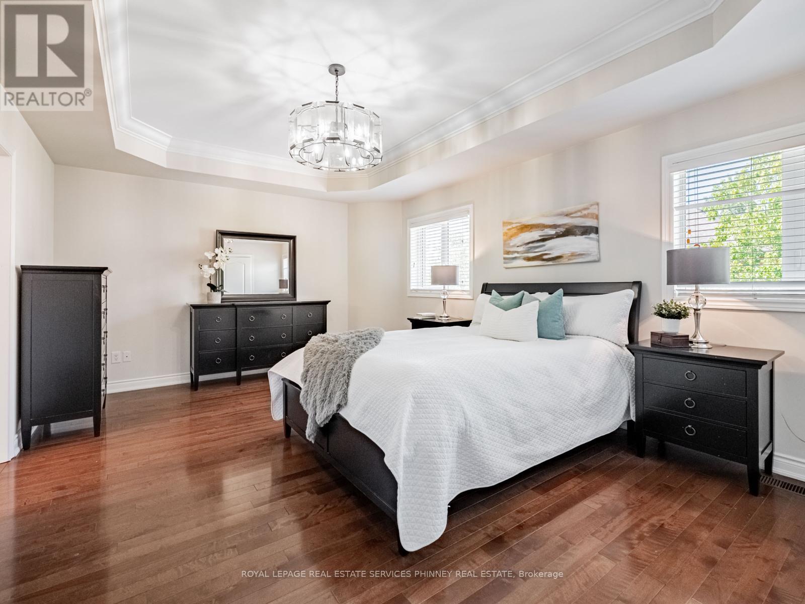 130 Innville Crescent, Oakville, Ontario  L6L 0B8 - Photo 14 - W12793306