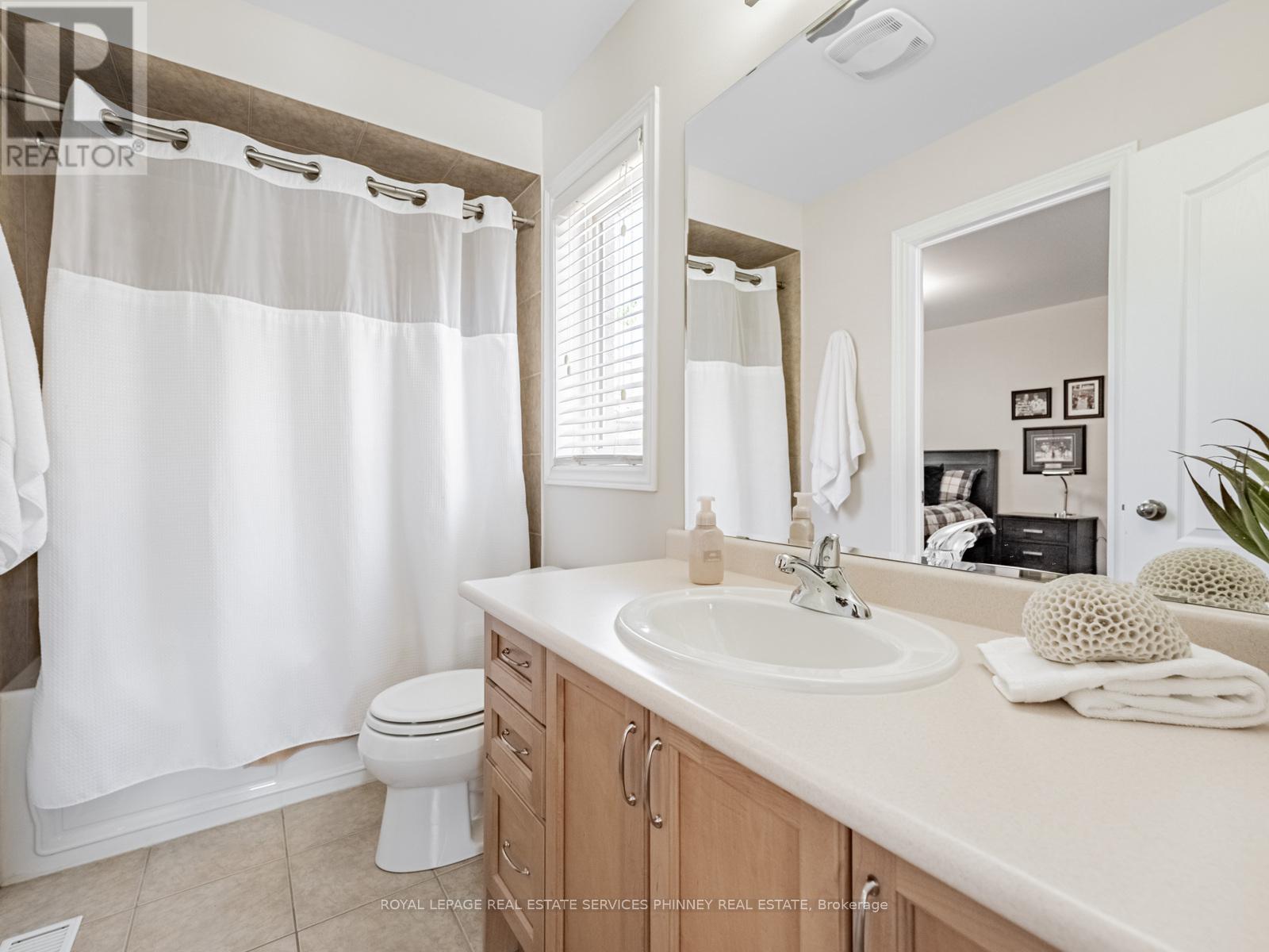 130 Innville Crescent, Oakville, Ontario  L6L 0B8 - Photo 18 - W12793306