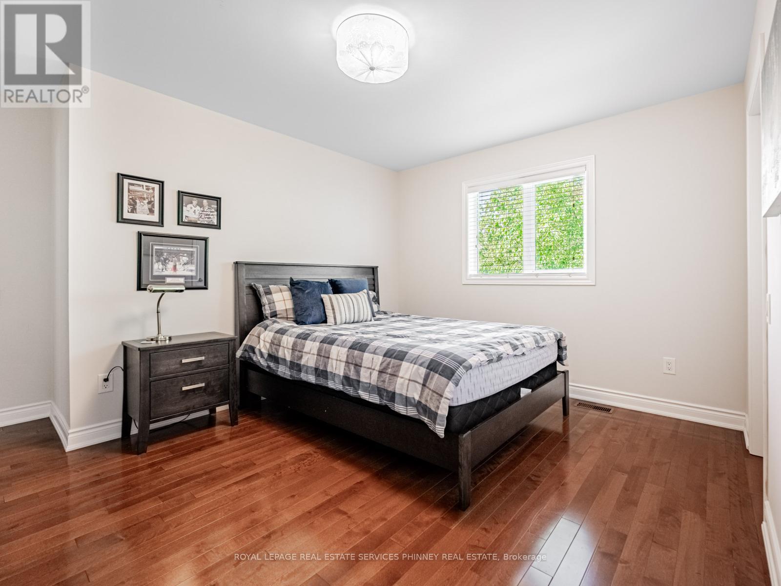 130 Innville Crescent, Oakville, Ontario  L6L 0B8 - Photo 19 - W12793306