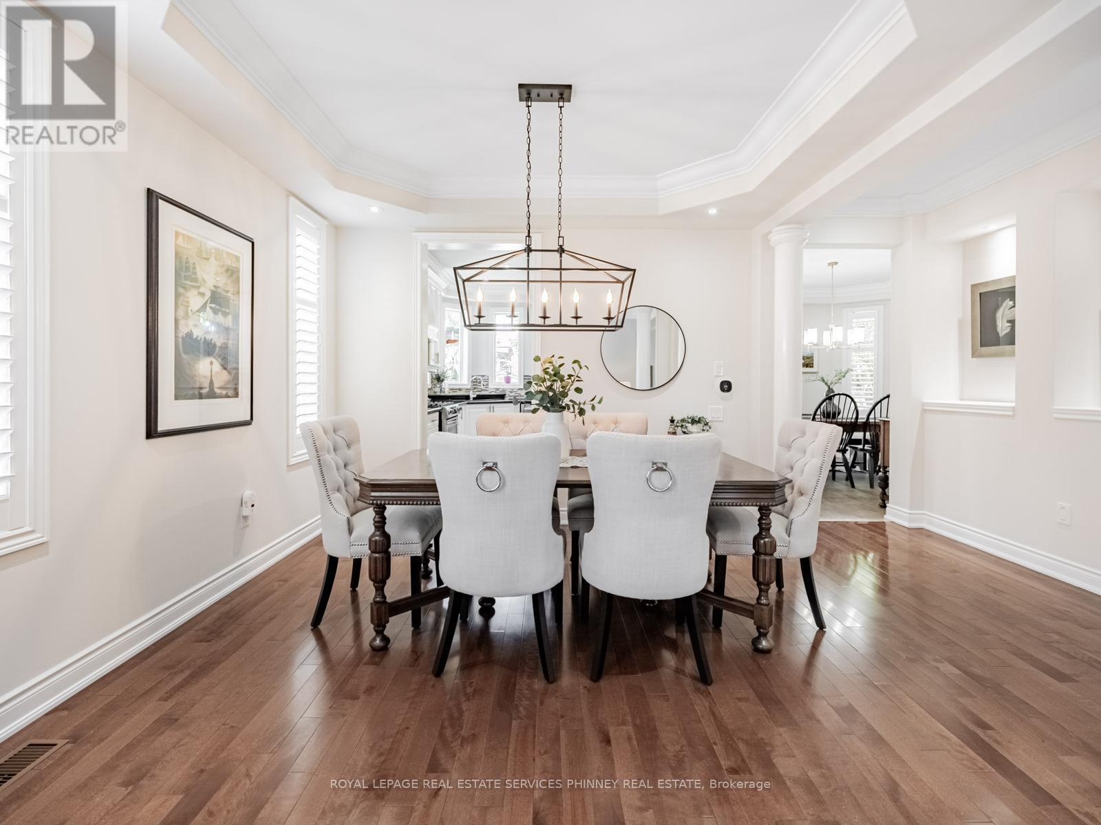 130 Innville Crescent, Oakville, Ontario  L6L 0B8 - Photo 5 - W12793306