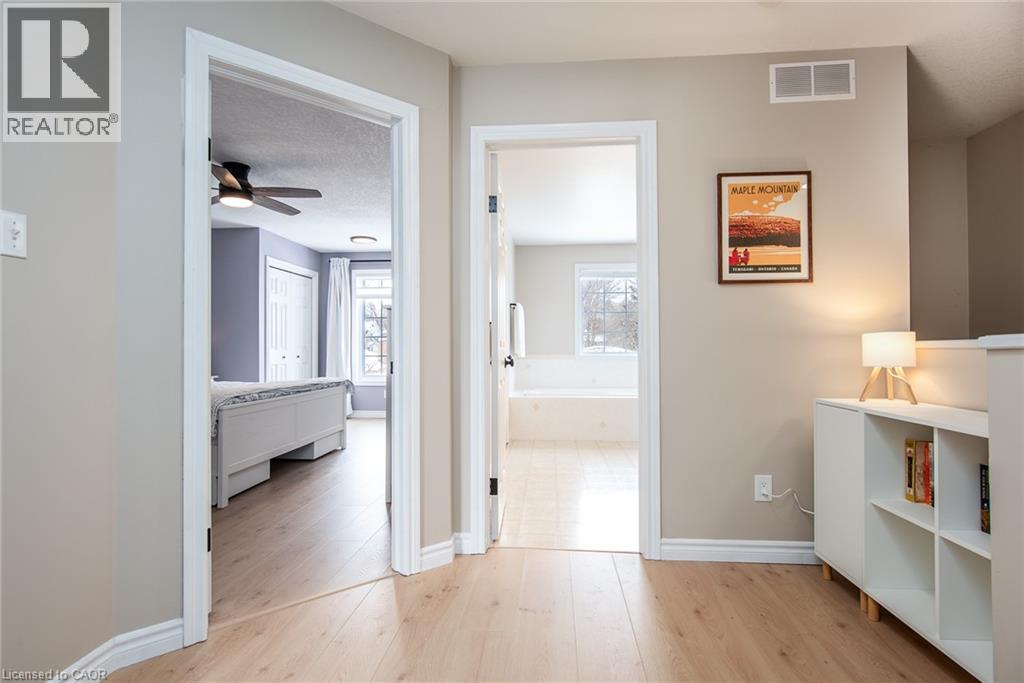 37 Duke Street, Elmira, Ontario  N3B 2X4 - Photo 12 - 40802949