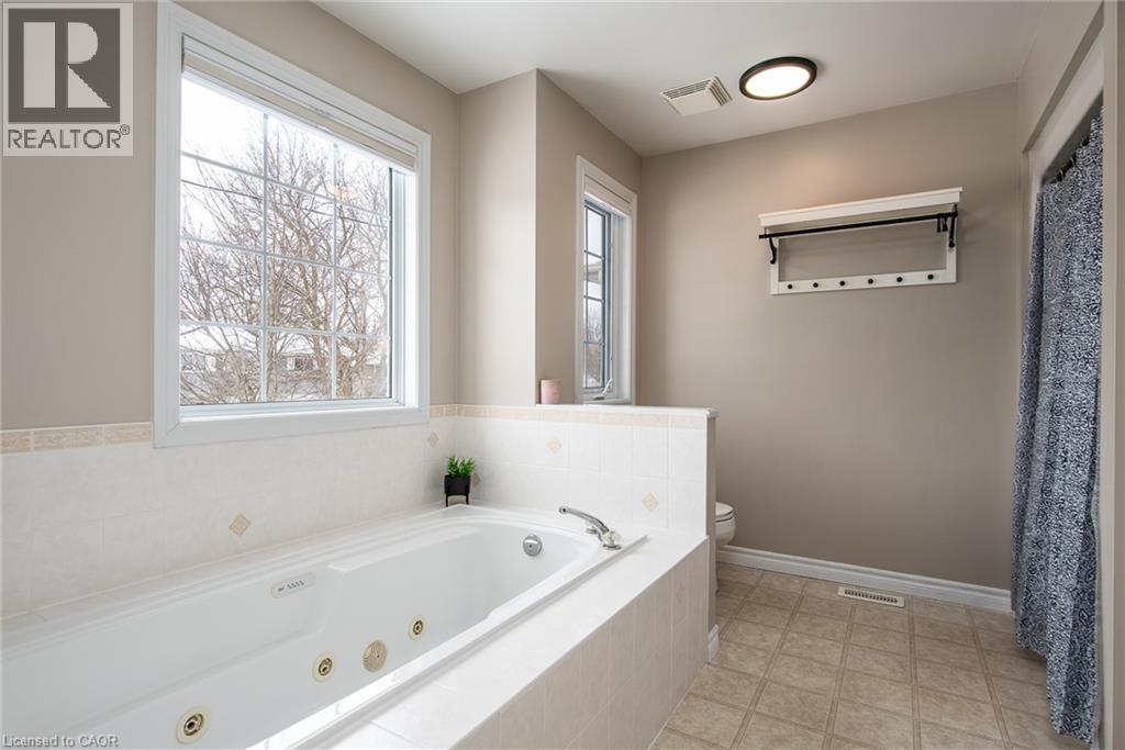 37 Duke Street, Elmira, Ontario  N3B 2X4 - Photo 16 - 40802949