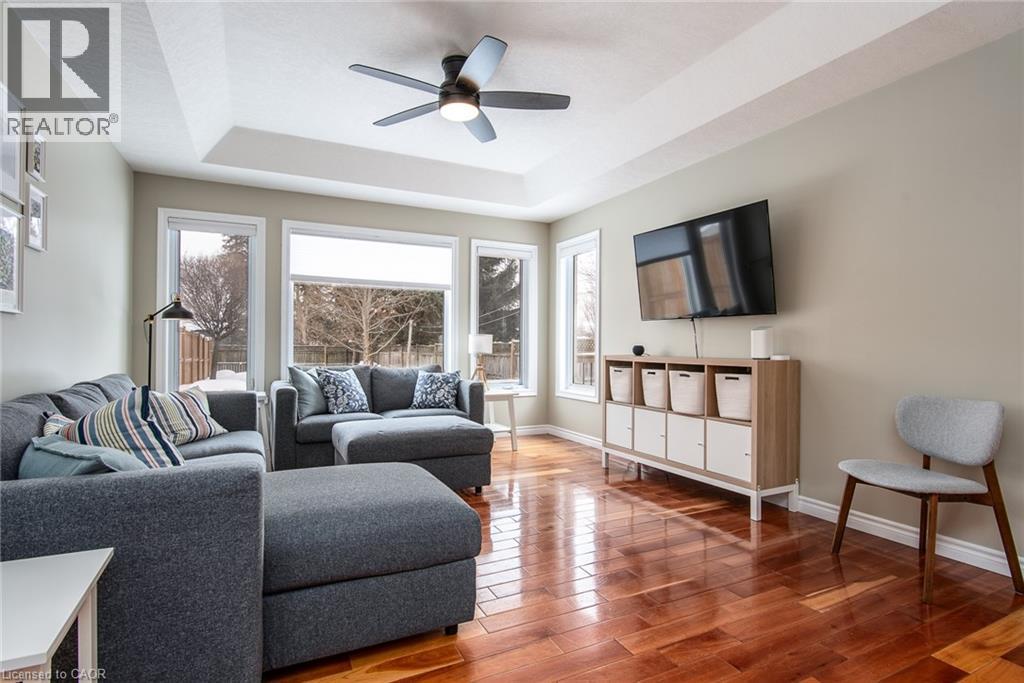 37 Duke Street, Elmira, Ontario  N3B 2X4 - Photo 8 - 40802949