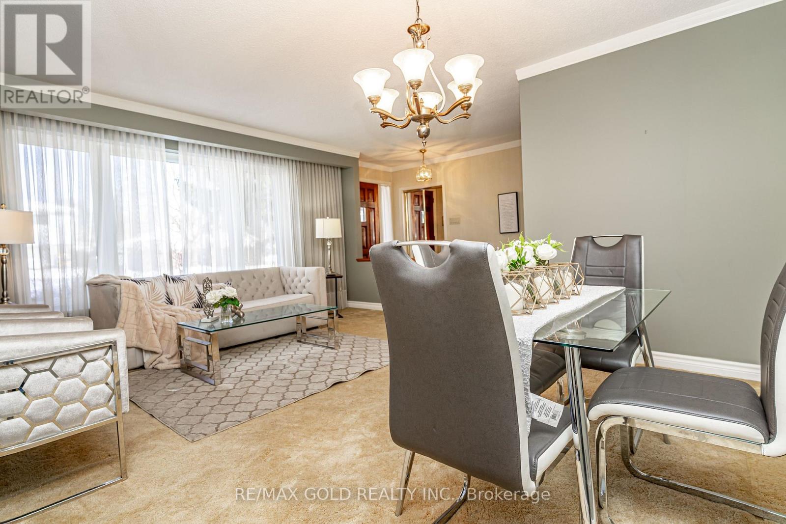 29 Chesterfield Road, Brampton, Ontario  L6W 1L2 - Photo 13 - W12793356