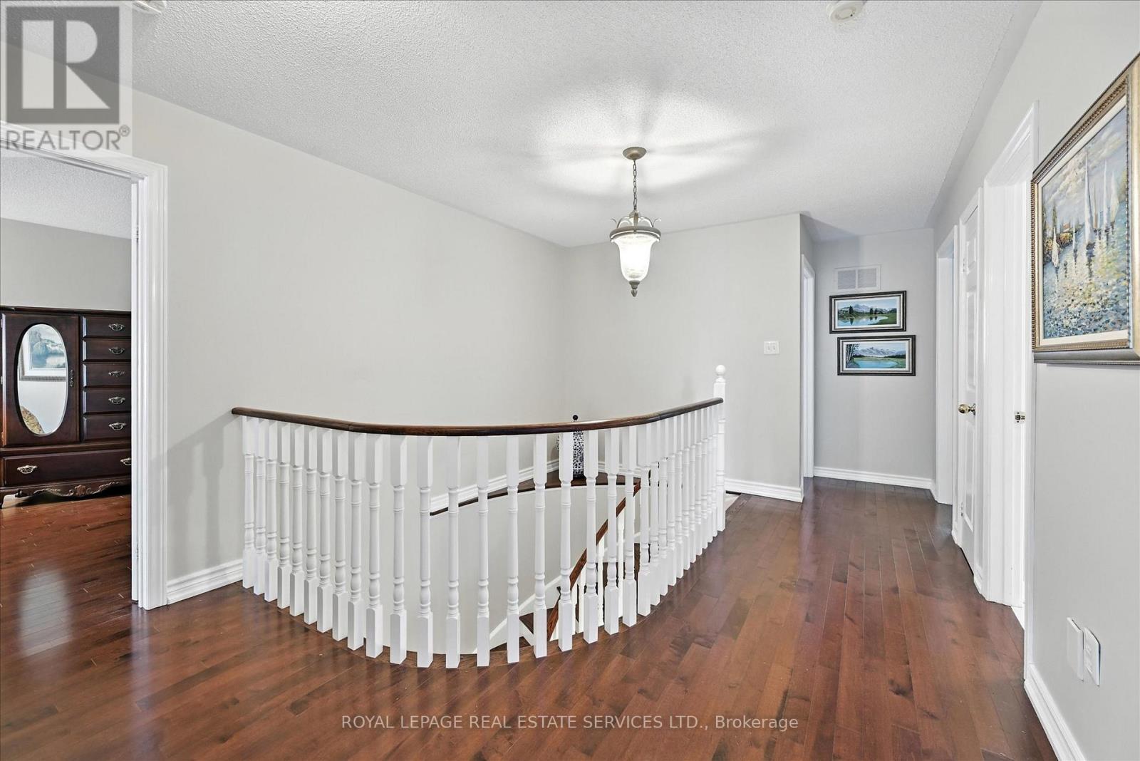 44 Inverhuron Trail, Oakville, Ontario  L6H 5Z7 - Photo 25 - W12793398