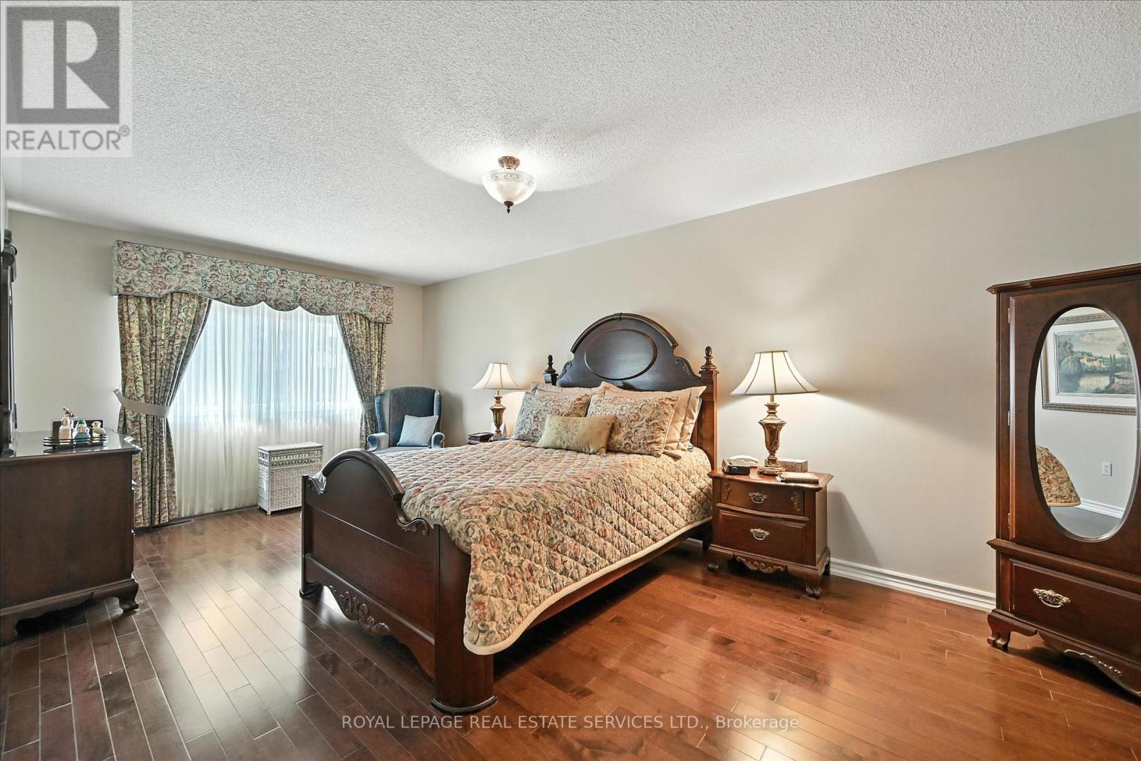 44 Inverhuron Trail, Oakville, Ontario  L6H 5Z7 - Photo 30 - W12793398