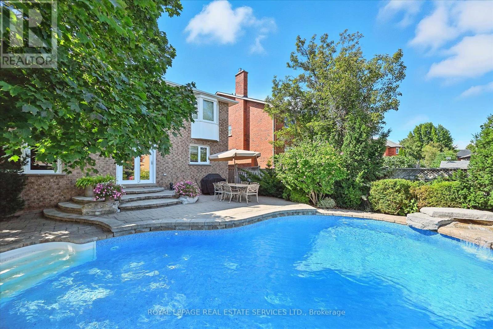 44 Inverhuron Trail, Oakville, Ontario  L6H 5Z7 - Photo 46 - W12793398