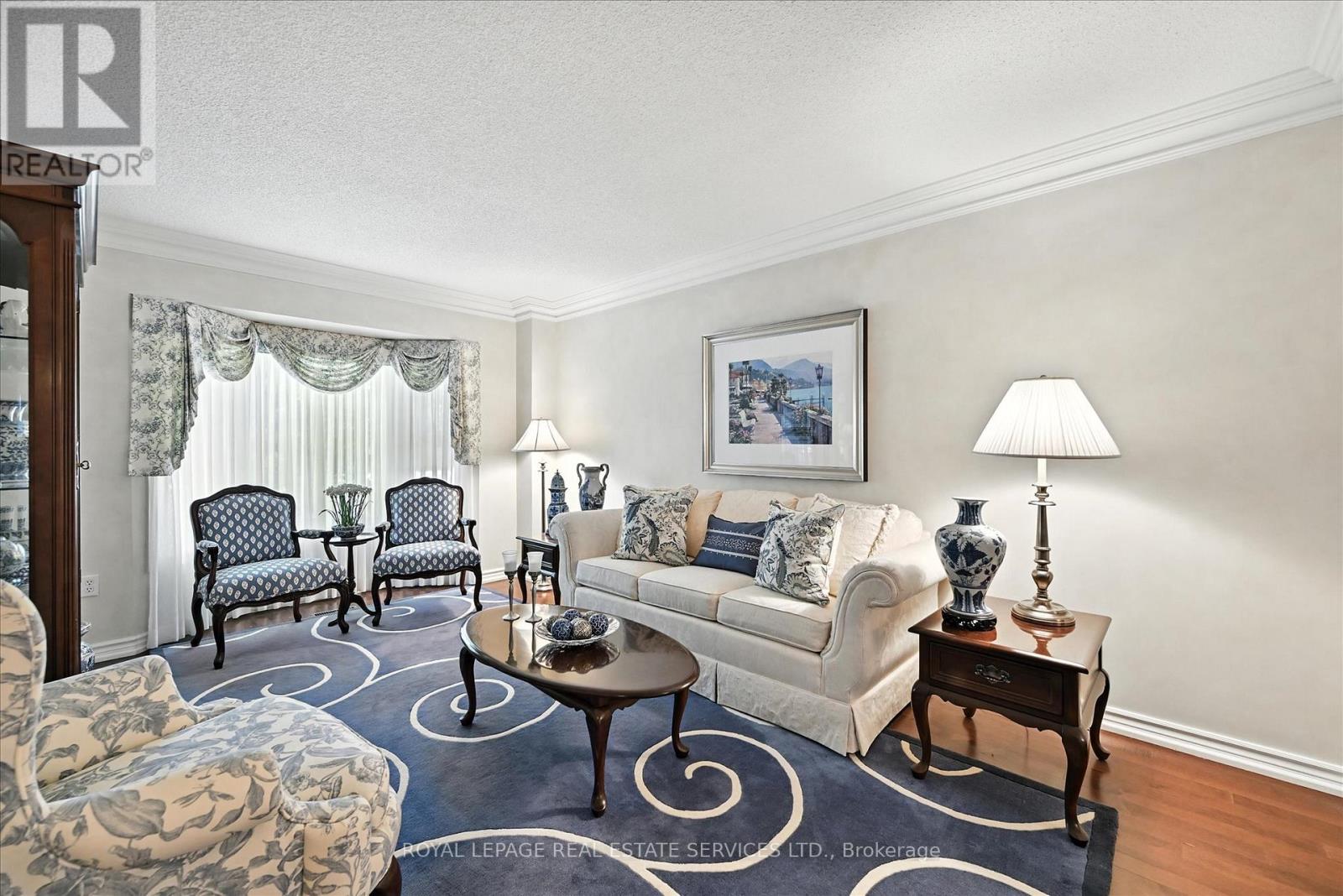 44 Inverhuron Trail, Oakville, Ontario  L6H 5Z7 - Photo 6 - W12793398