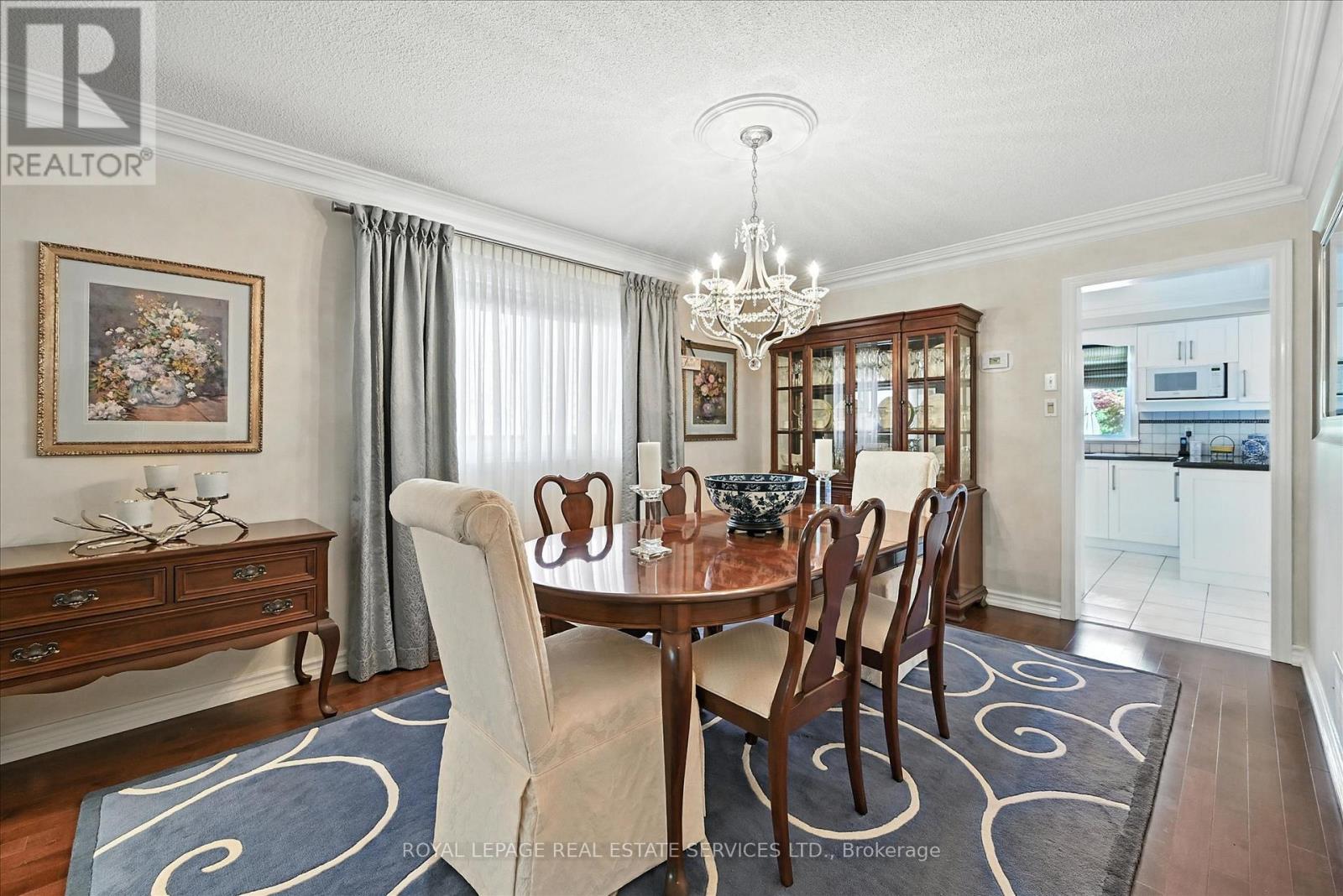 44 Inverhuron Trail, Oakville, Ontario  L6H 5Z7 - Photo 9 - W12793398