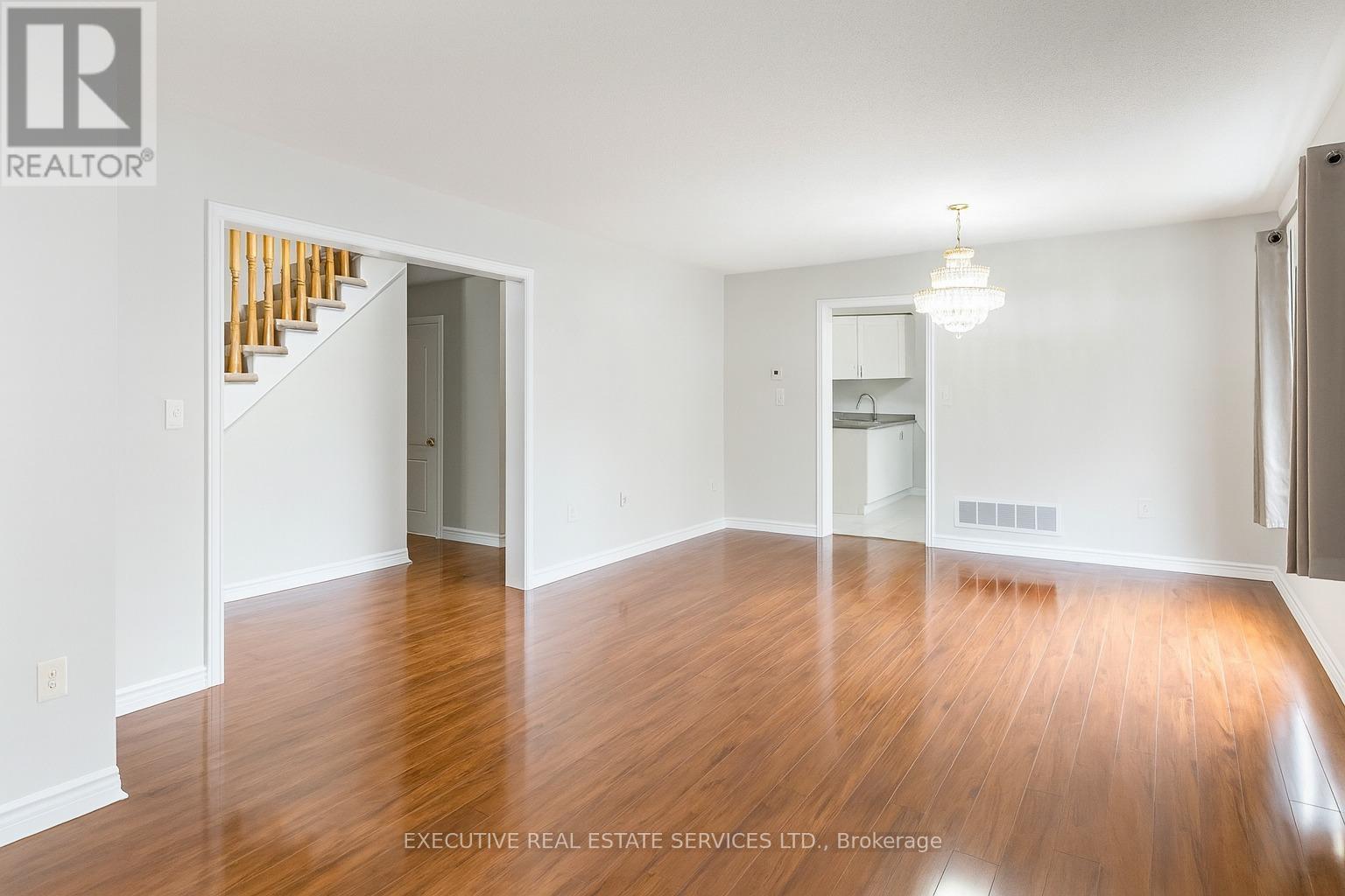 95 Yellow Brick Road, Brampton, Ontario  L6V 4K7 - Photo 11 - W12793426