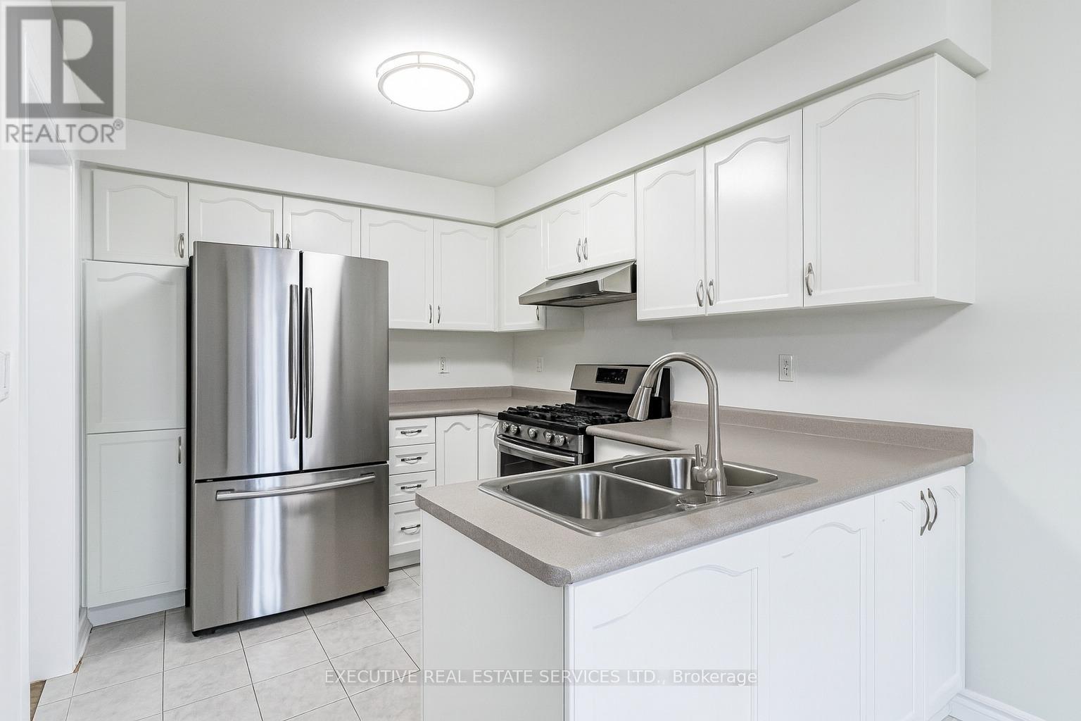 95 Yellow Brick Road, Brampton, Ontario  L6V 4K7 - Photo 14 - W12793426