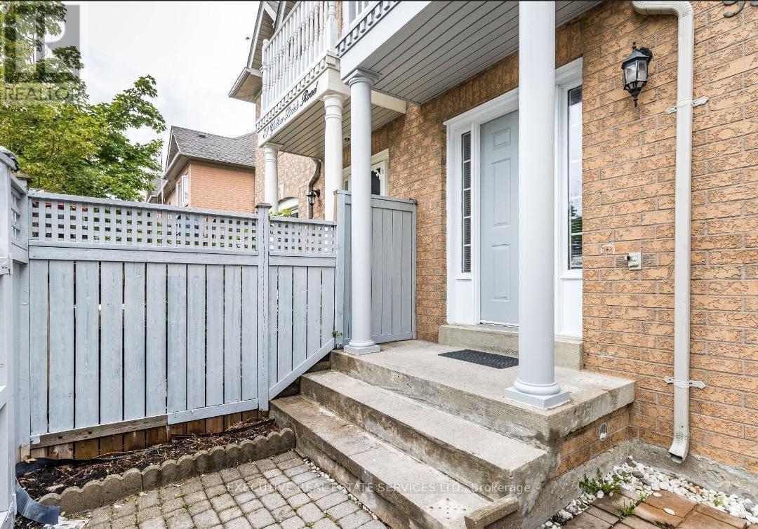 95 Yellow Brick Road, Brampton, Ontario  L6V 4K7 - Photo 4 - W12793426