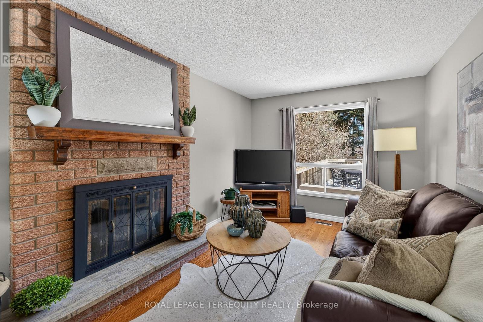 3591 Kelso Crescent, Mississauga, Ontario  L5L 4R9 - Photo 11 - W12793438