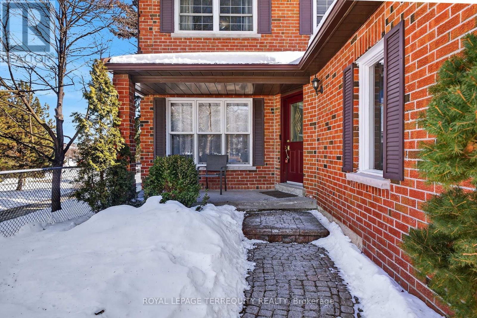 3591 Kelso Crescent, Mississauga, Ontario  L5L 4R9 - Photo 5 - W12793438