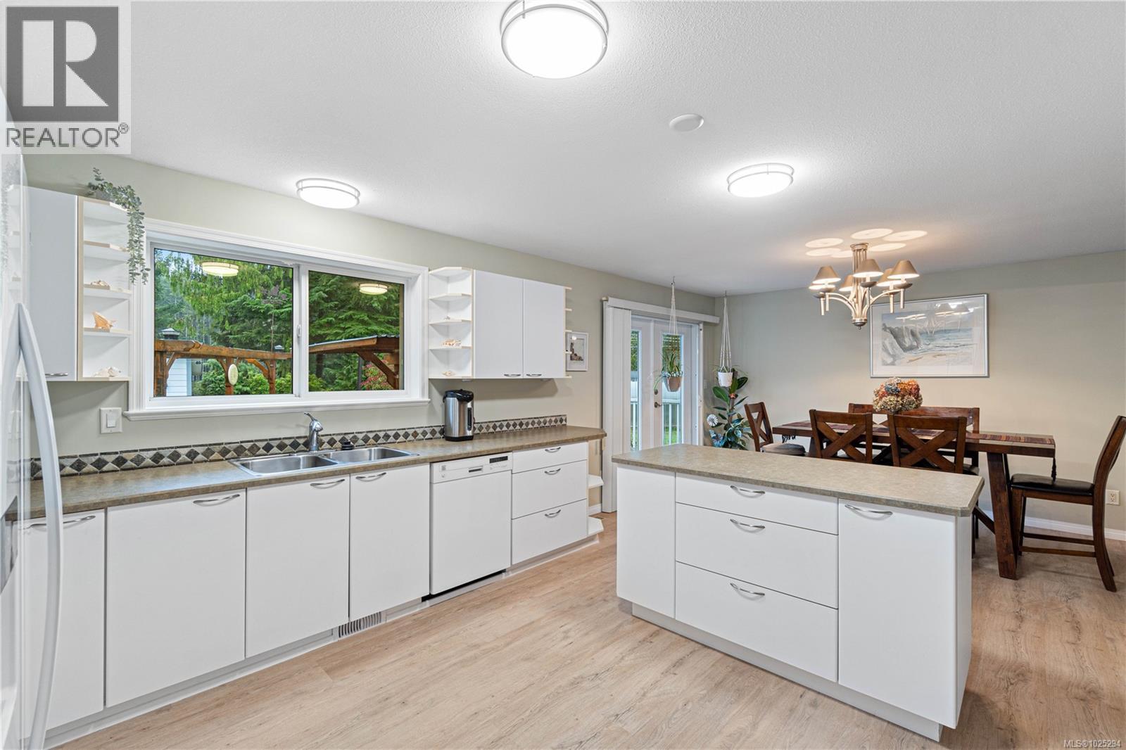 1356 Meadowood Way, Qualicum Beach, British Columbia  V9K 2S4 - Photo 23 - 1025294