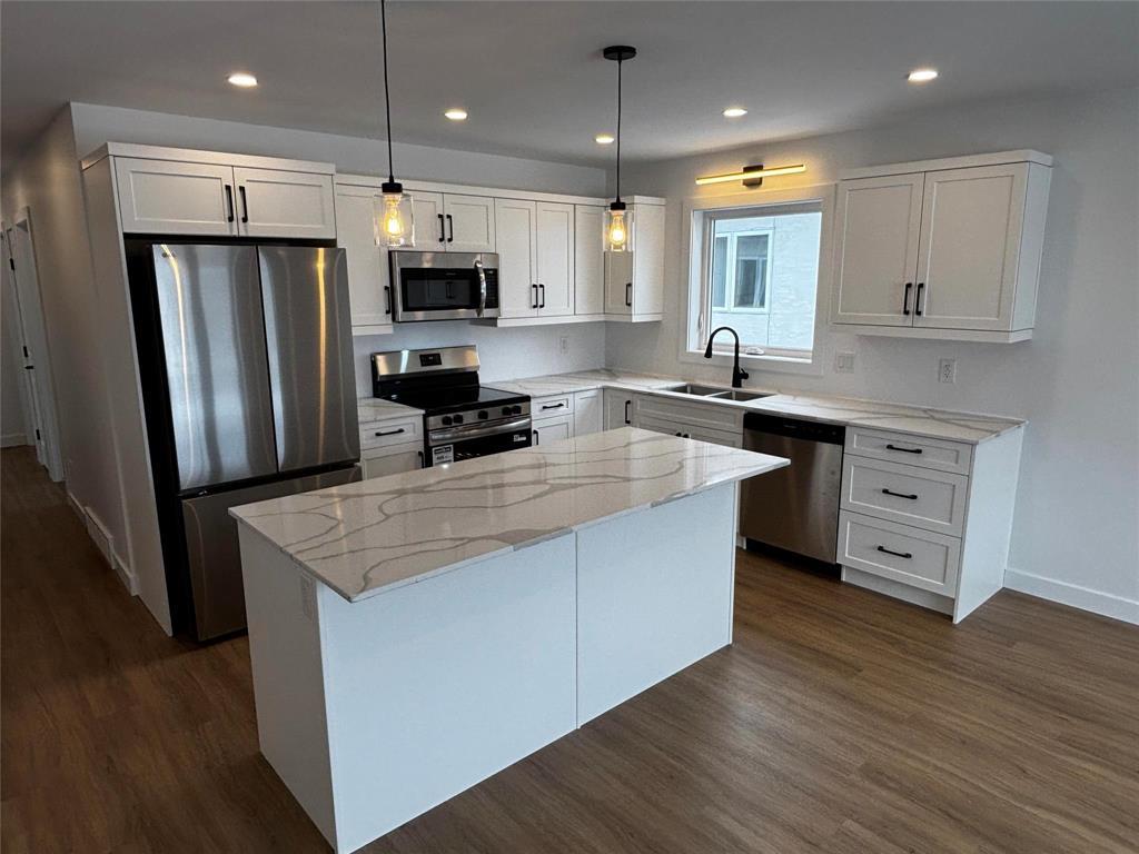 75 Harvest Bay, Blumenort, Manitoba  R5G 0C1 - Photo 3 - 202600279