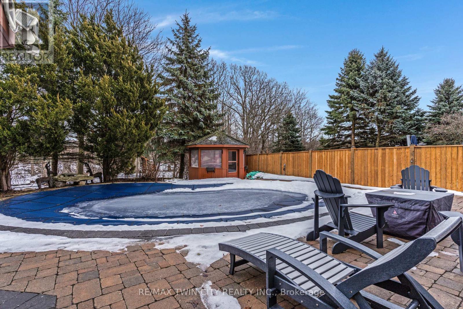 113 Deer Ridge Drive, Kitchener, Ontario  N2P 2K9 - Photo 44 - X12793376