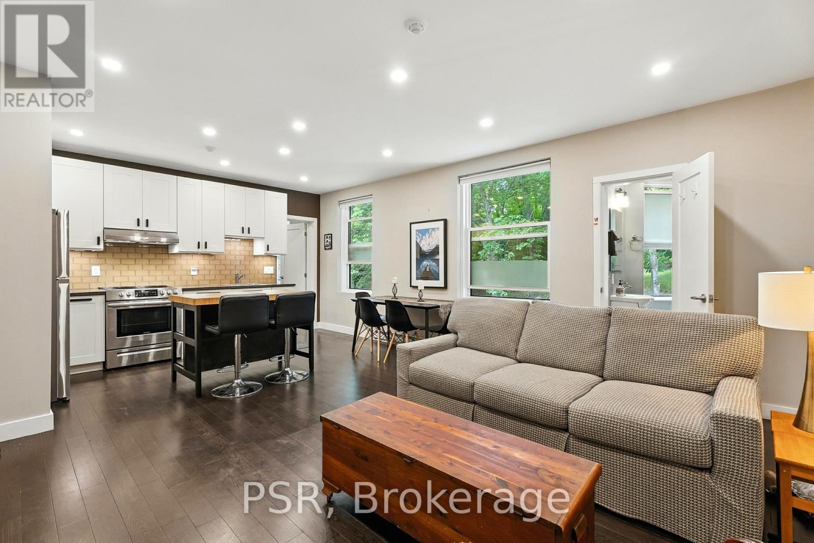 221 - 12 Bigwin Island, Lake Of Bays, Ontario  P0B 1A0 - Photo 12 - X12793402