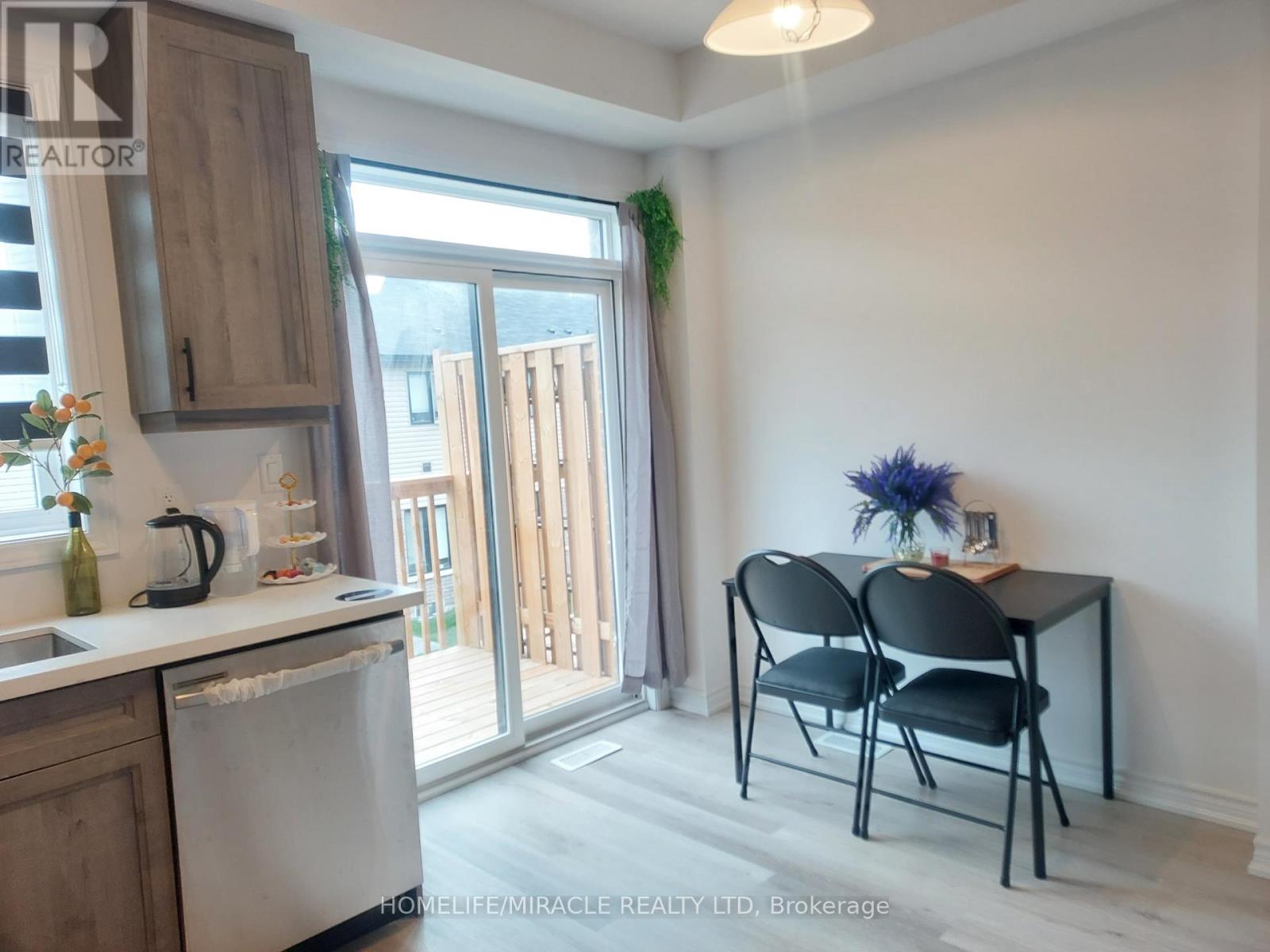 51 - 461 Blackburn Drive, Brantford, Ontario  N3T 0W9 - Photo 6 - X12793412